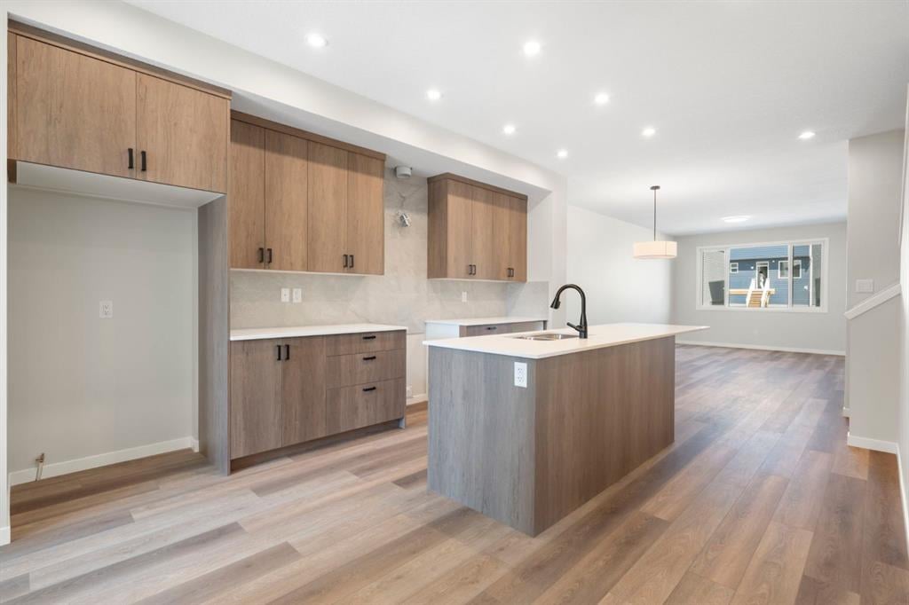 620 Rowmont - Thumbnail 1