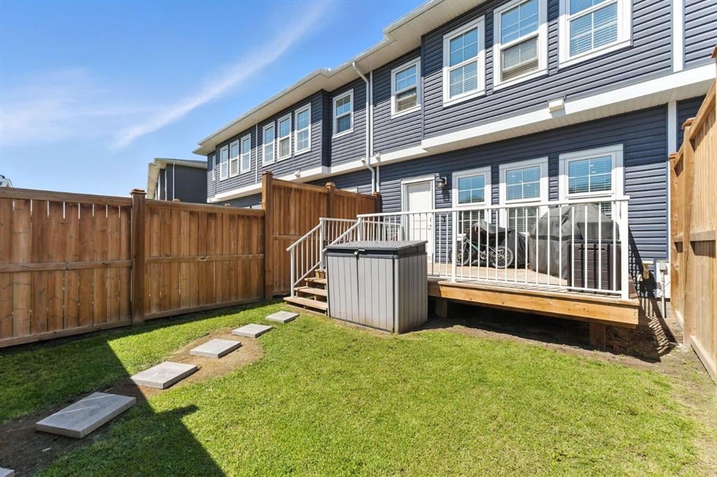 1205 Carrington - Thumbnail 4