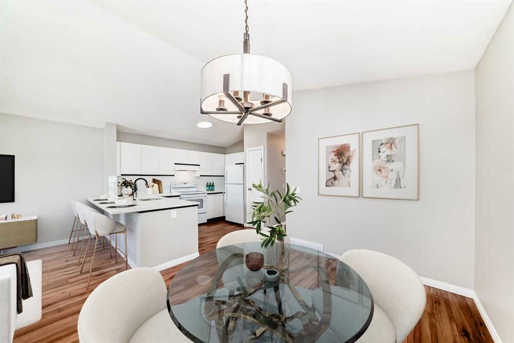 273 Martin Crossing - Thumbnail 8