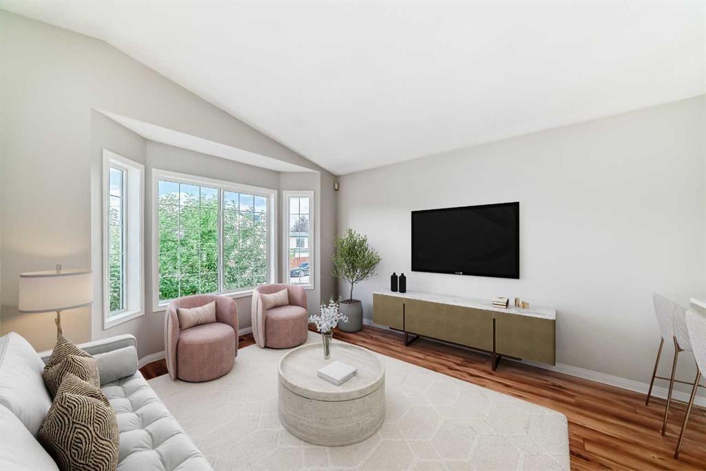 273 Martin Crossing - Thumbnail 4