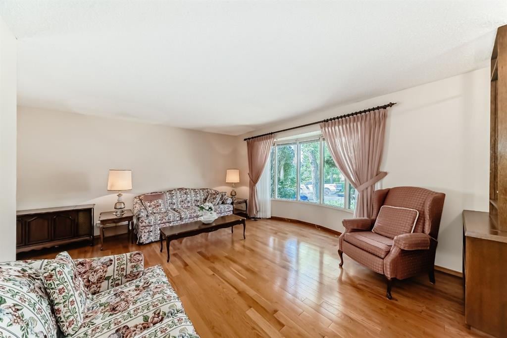 156 Whiteview - Thumbnail 2