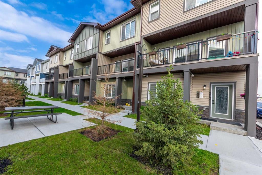 503 Corner Meadows - Thumbnail 1