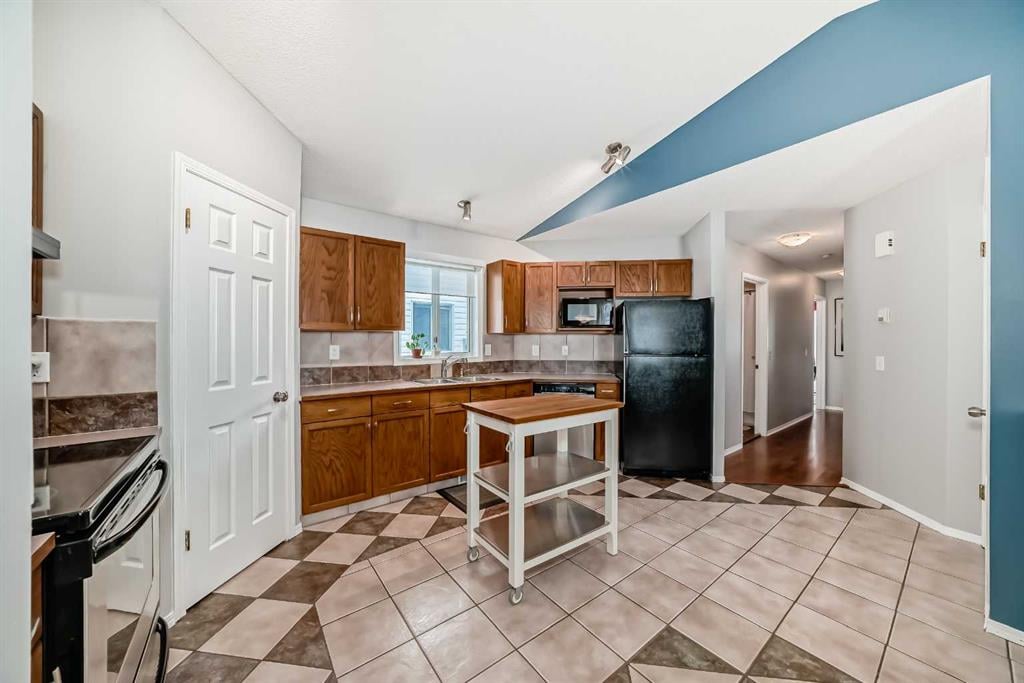 110 Applebrook - Thumbnail 5