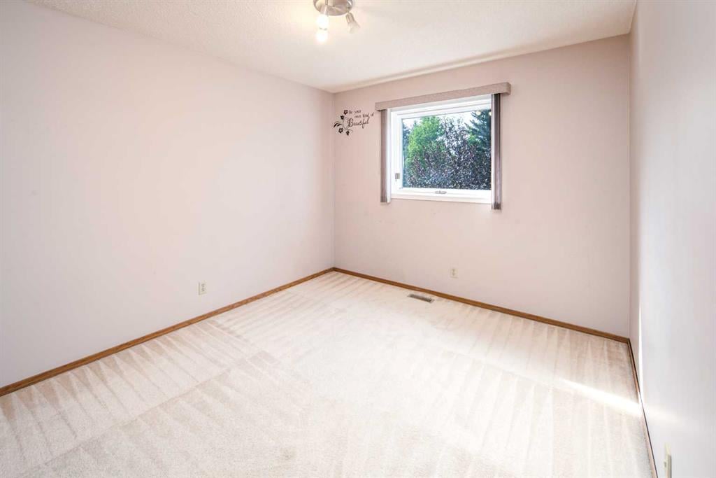 67 Edgebrook - Thumbnail 5