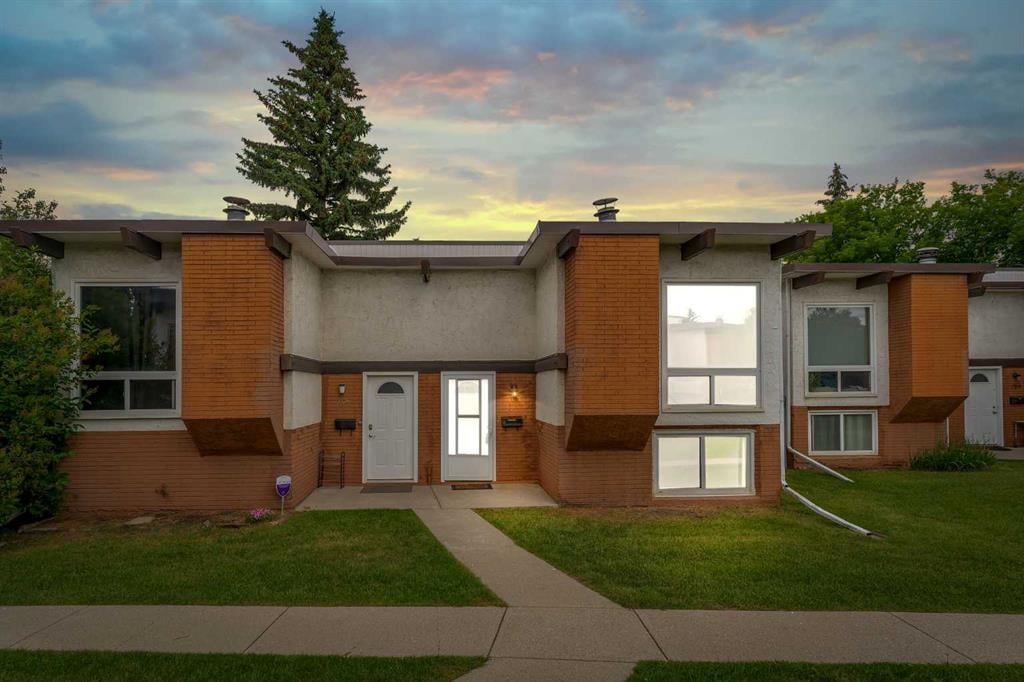 105 Pinemont - Thumbnail 1