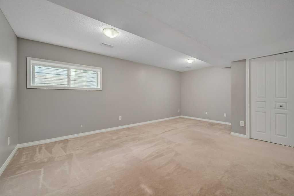 158 Everridge - Thumbnail 5