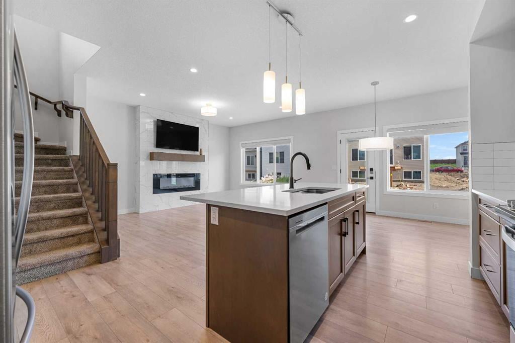 3611 CORNERSTONE - Thumbnail 7