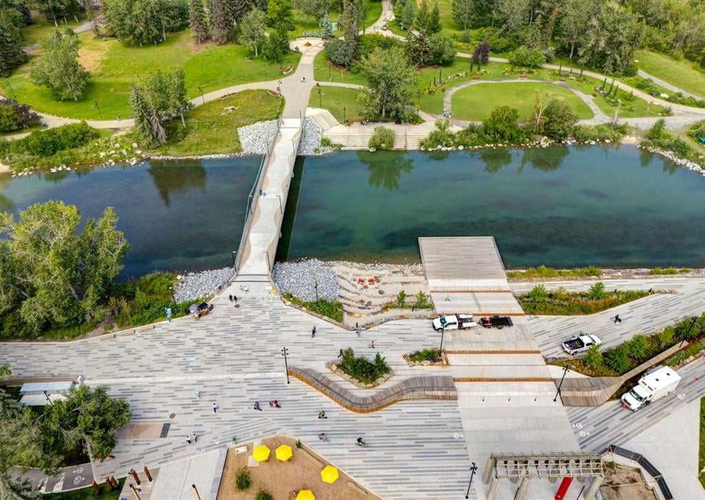 400 Eau Claire - Thumbnail 7