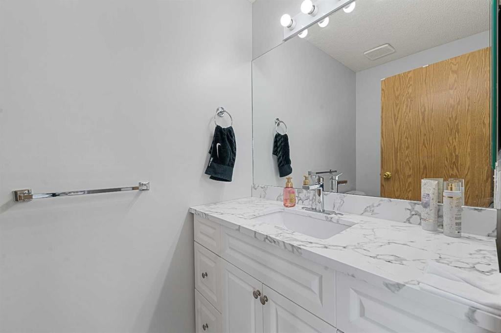127 Martin Crossing - Thumbnail 8