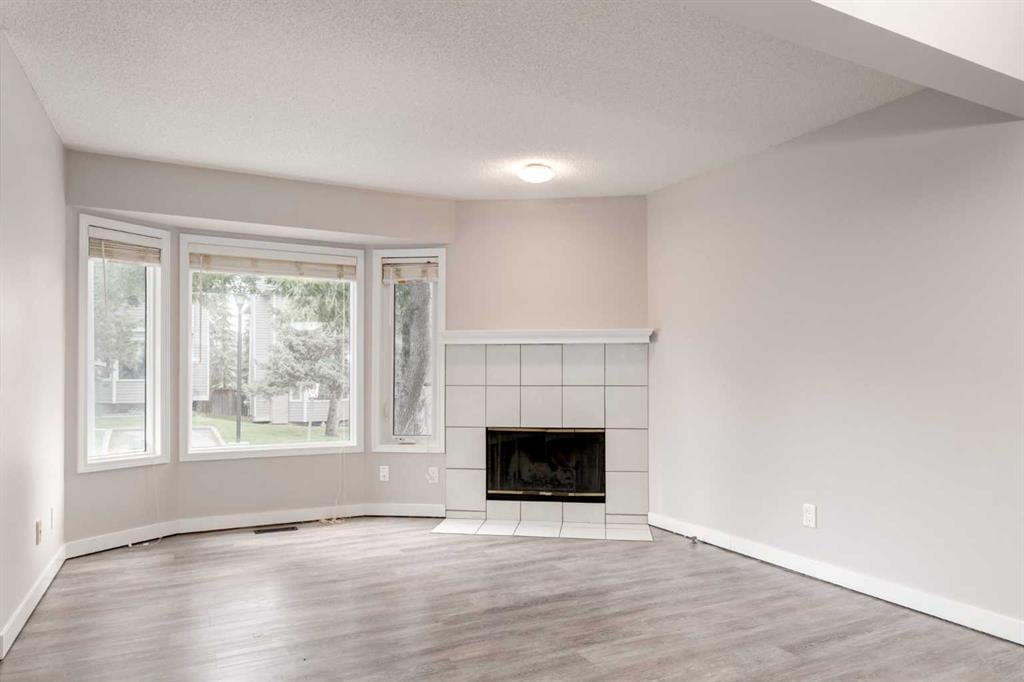 245 Cedarwood - Thumbnail 8