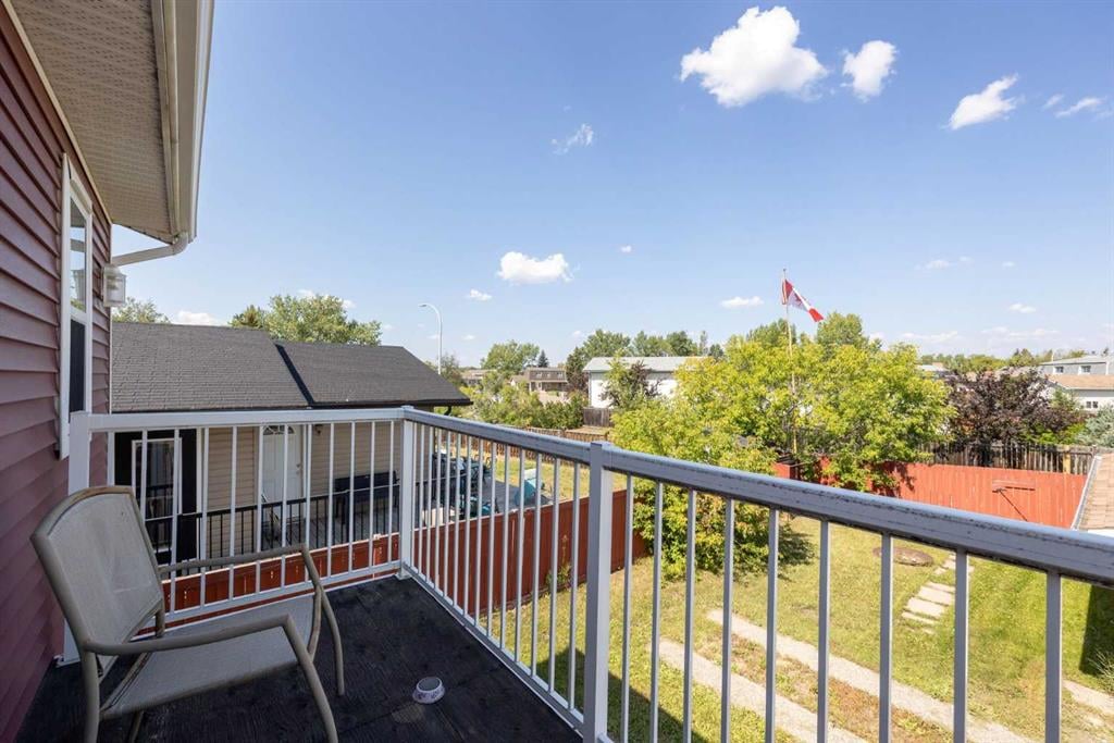 313 Hillcrest - Thumbnail 6
