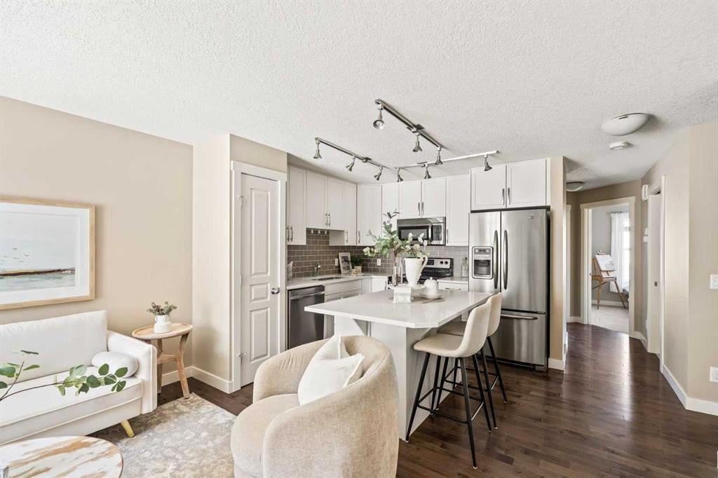 1010 Mckenzie Towne - Thumbnail 7