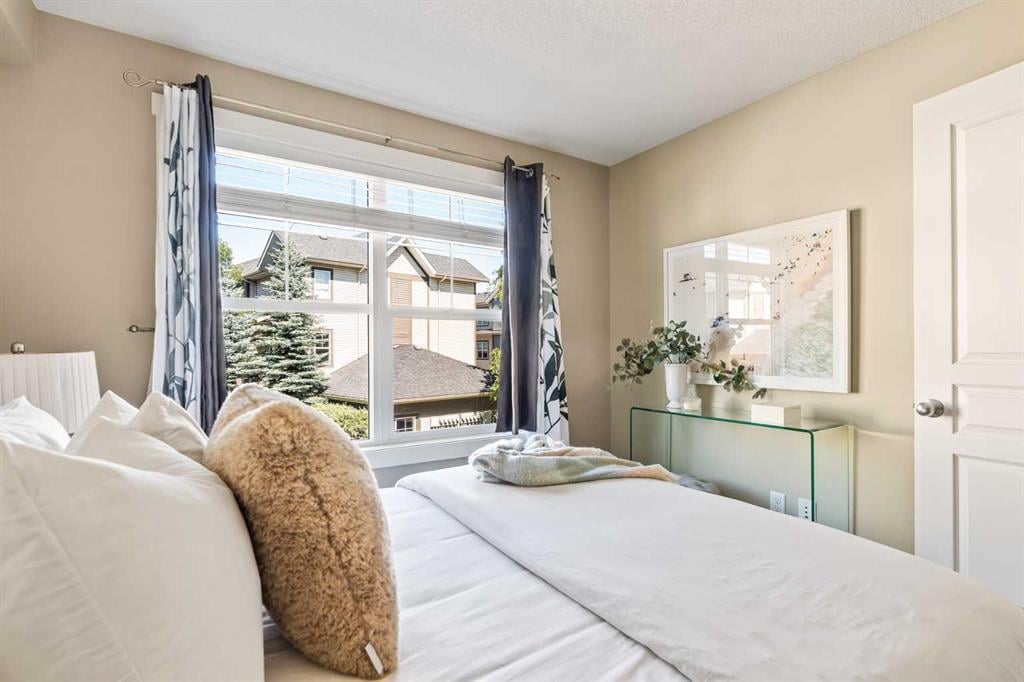 1010 Mckenzie Towne - Thumbnail 6