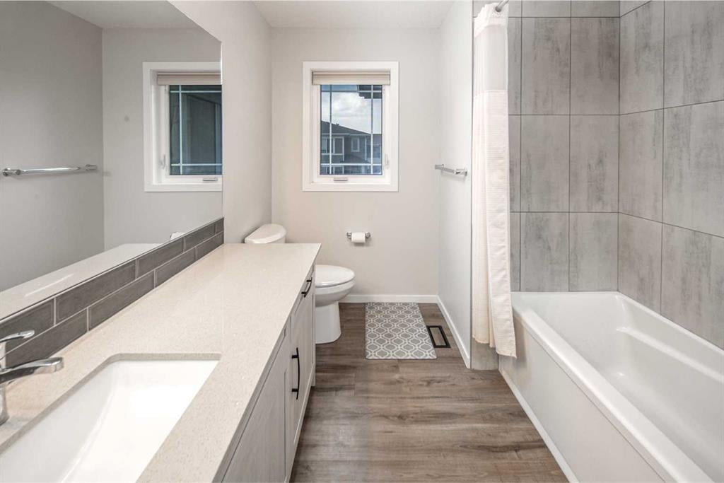 76 Yorkville - Thumbnail 6
