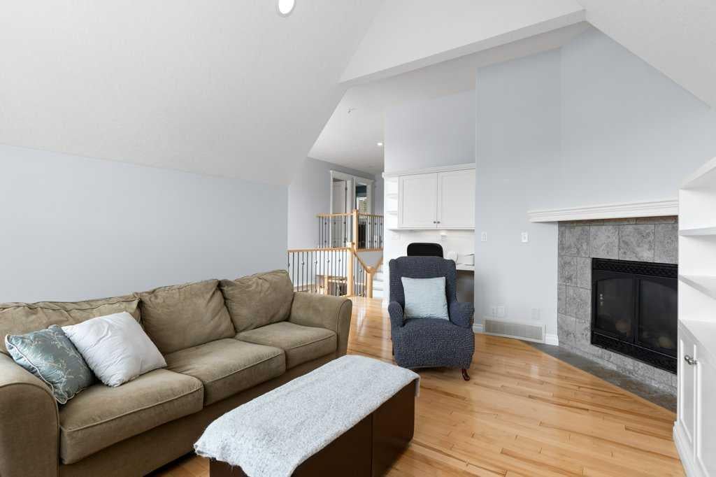 242 Discovery Ridge - Thumbnail 2