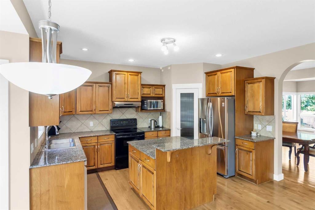 68 Elmont - Thumbnail 8