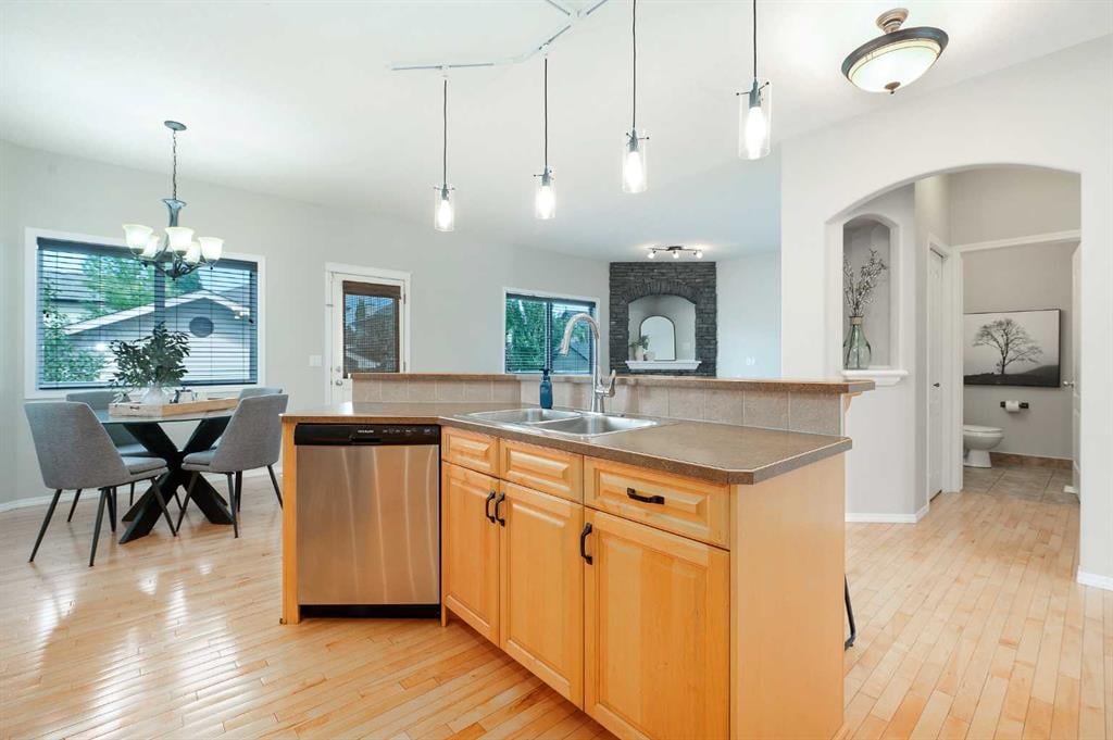 151 West Springs - Thumbnail 6