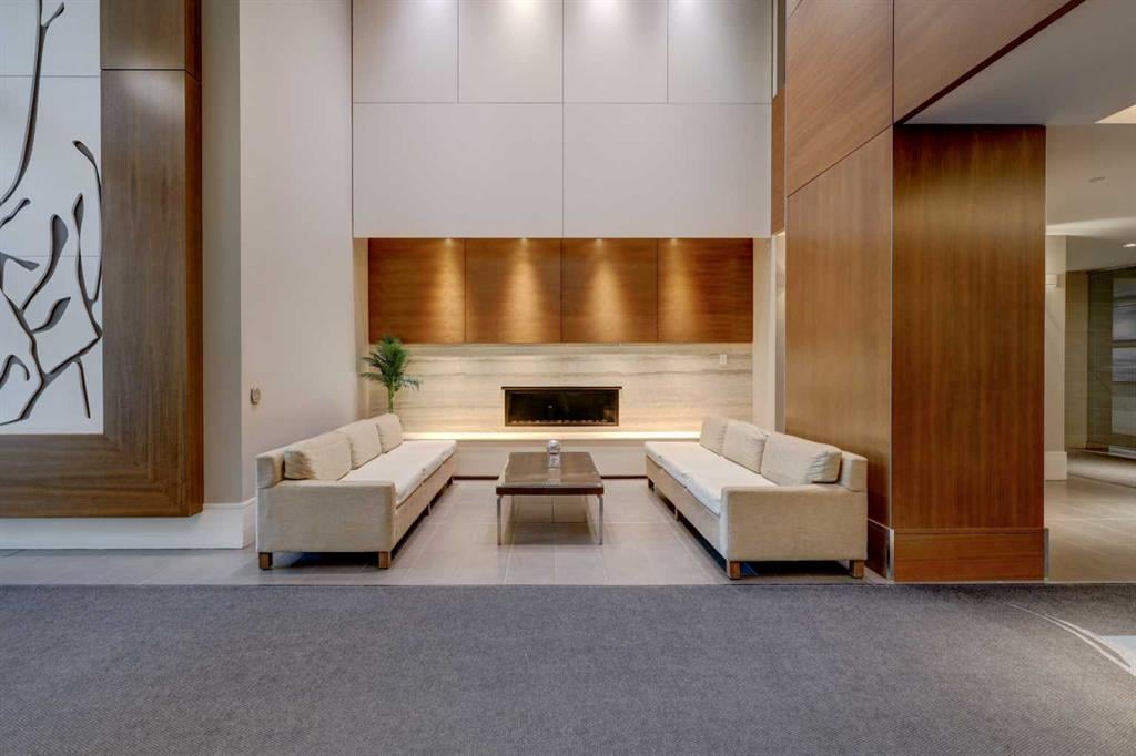 222 Riverfront - Thumbnail 6