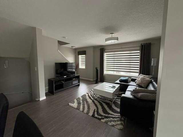 202 Evansridge - Thumbnail 6