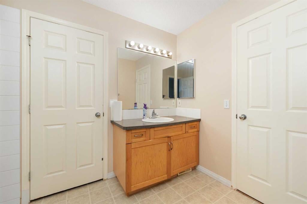 152 Royal Oak - Thumbnail 6