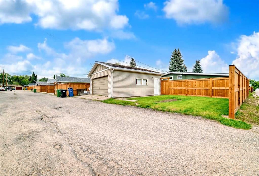 10235 Maple Grove - Thumbnail 7