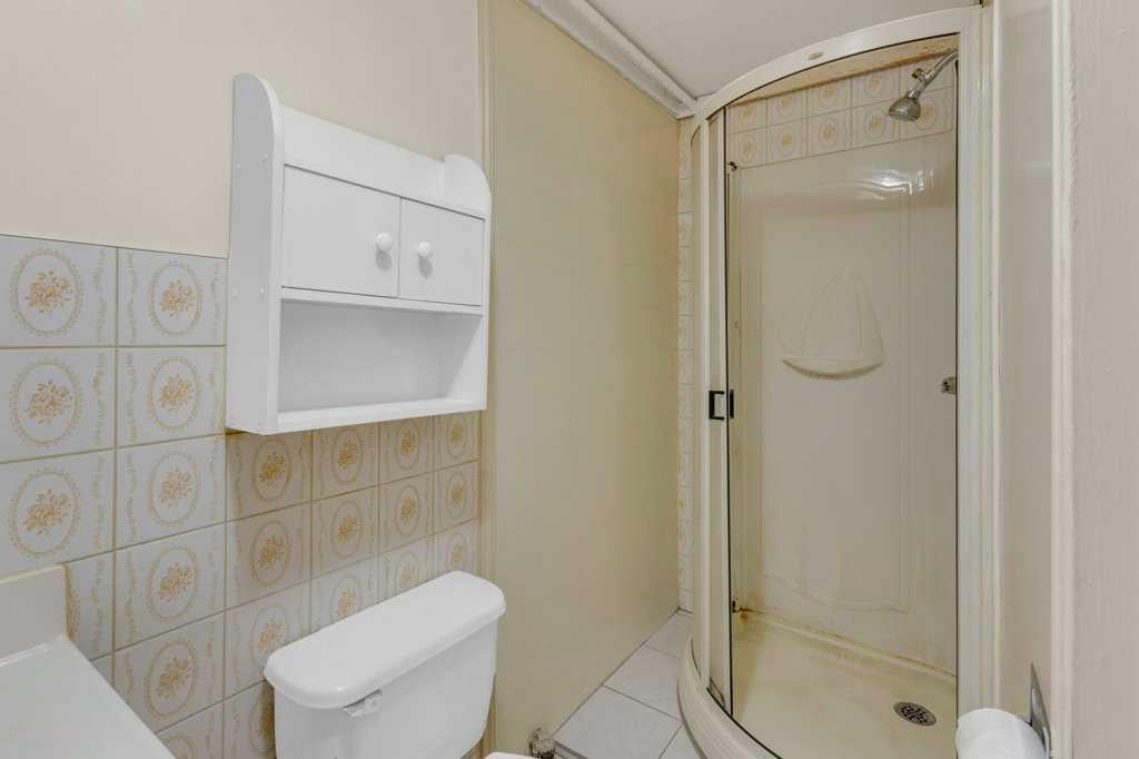 4916 Norquay - Thumbnail 5