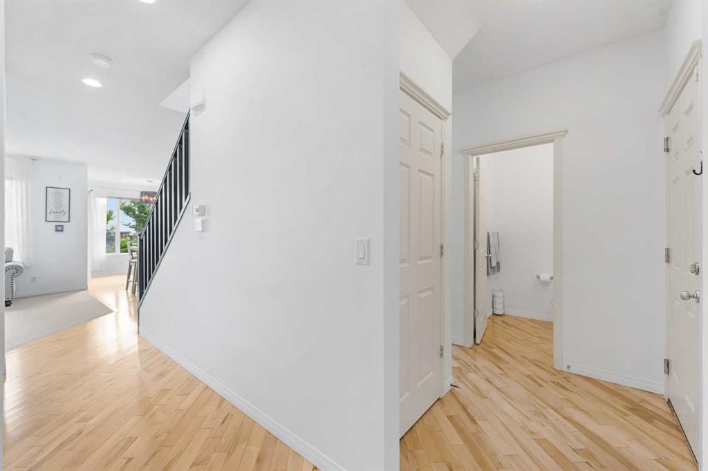 78 Auburn Bay - Thumbnail 2