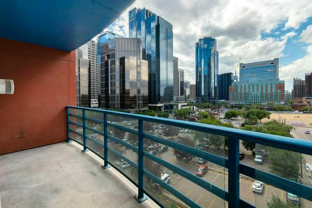 205 Riverfront - Thumbnail 6