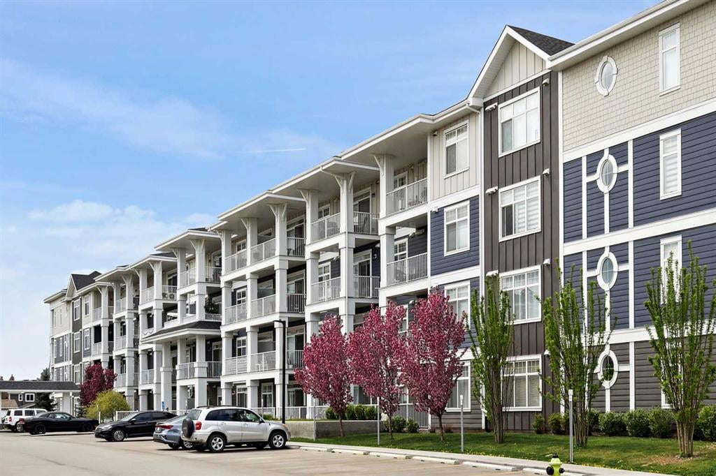 200 Auburn Meadows - Thumbnail 2