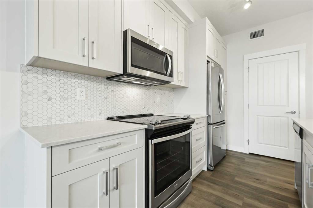 200 Auburn Meadows - Thumbnail 4
