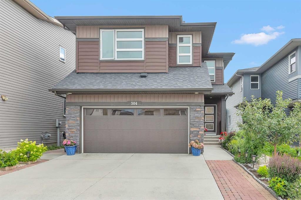 304 Corner Meadows - Thumbnail 1