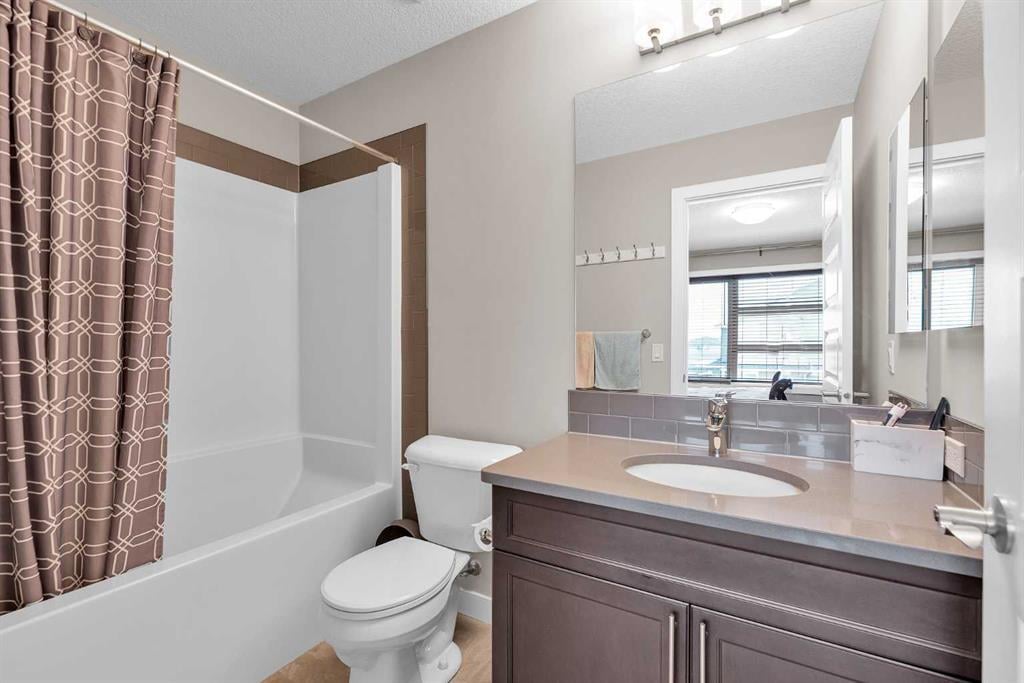 304 Corner Meadows - Thumbnail 6
