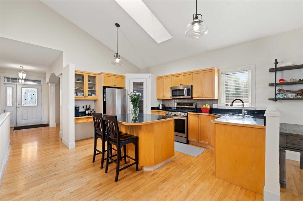 250 Strathridge - Thumbnail 6