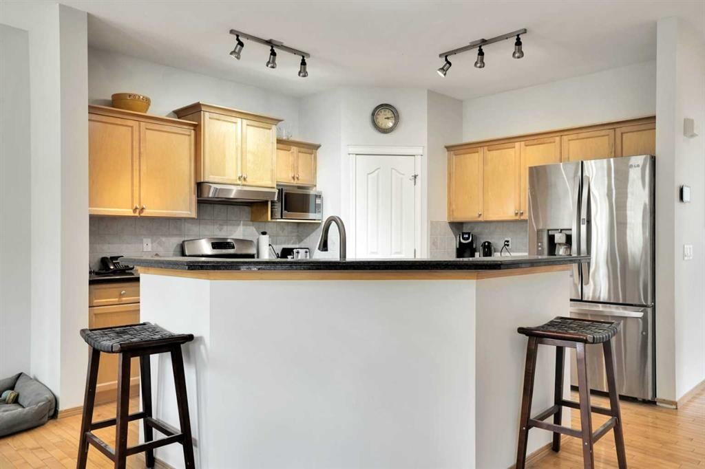 521 Rocky Ridge - Thumbnail 3