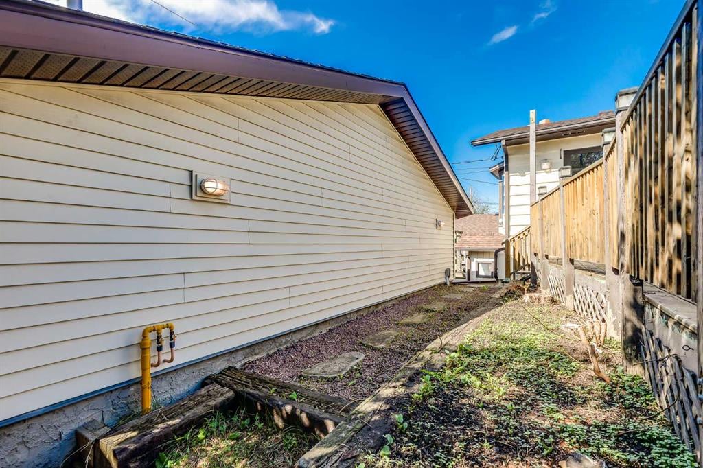 1043 Marcombe - Thumbnail 6