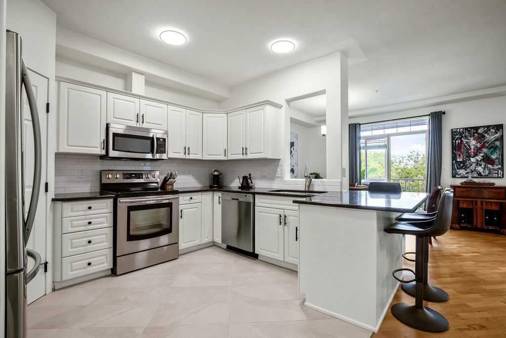 2419 Erlton - Thumbnail 5