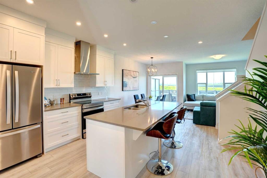 876 Seton - Thumbnail 1