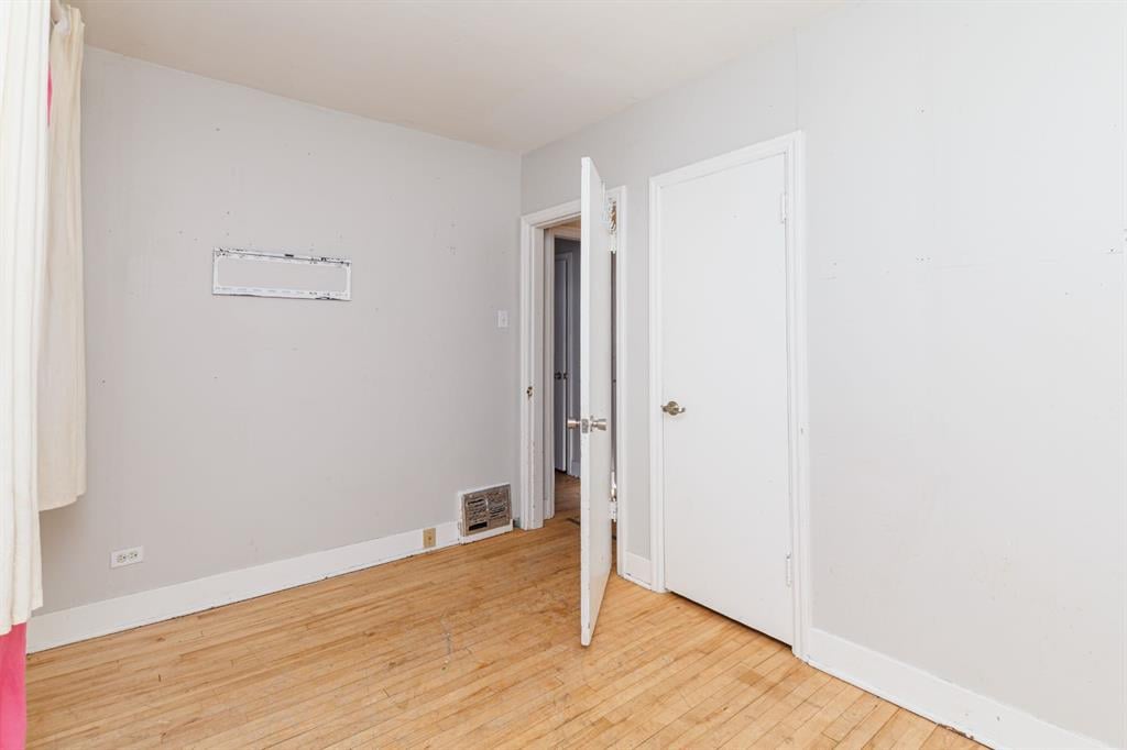 2820 Parkdale - Thumbnail 8