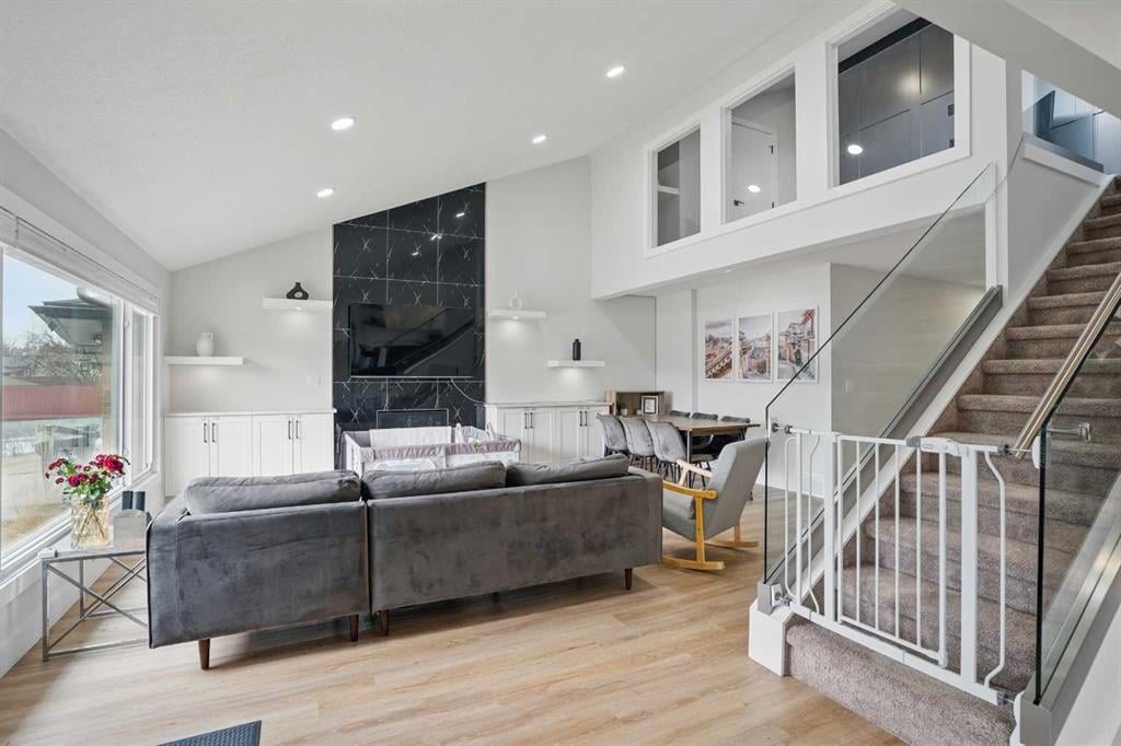 131 Deer Park - Thumbnail 7