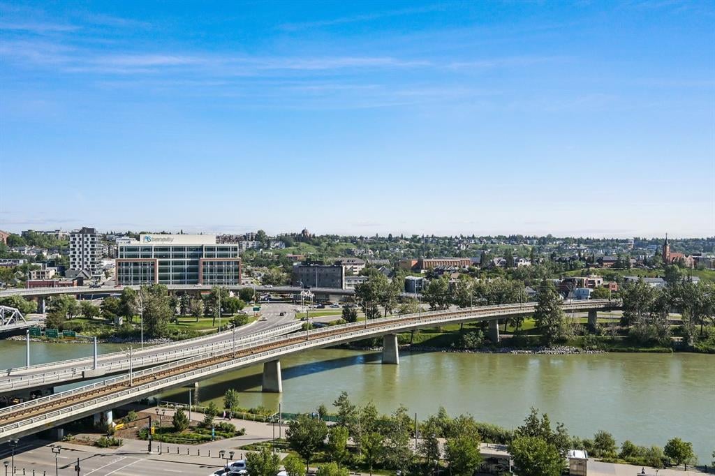 519 Riverfront - Thumbnail 6