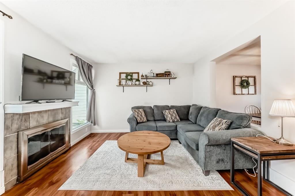 2183 Woodview - Thumbnail 8