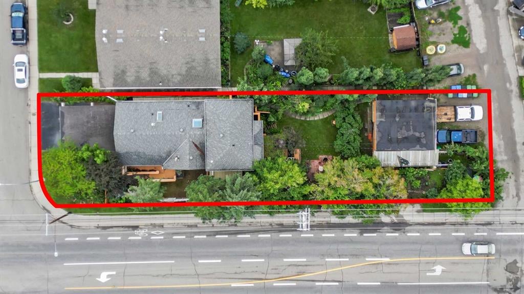 5820 Bowness - Thumbnail 1
