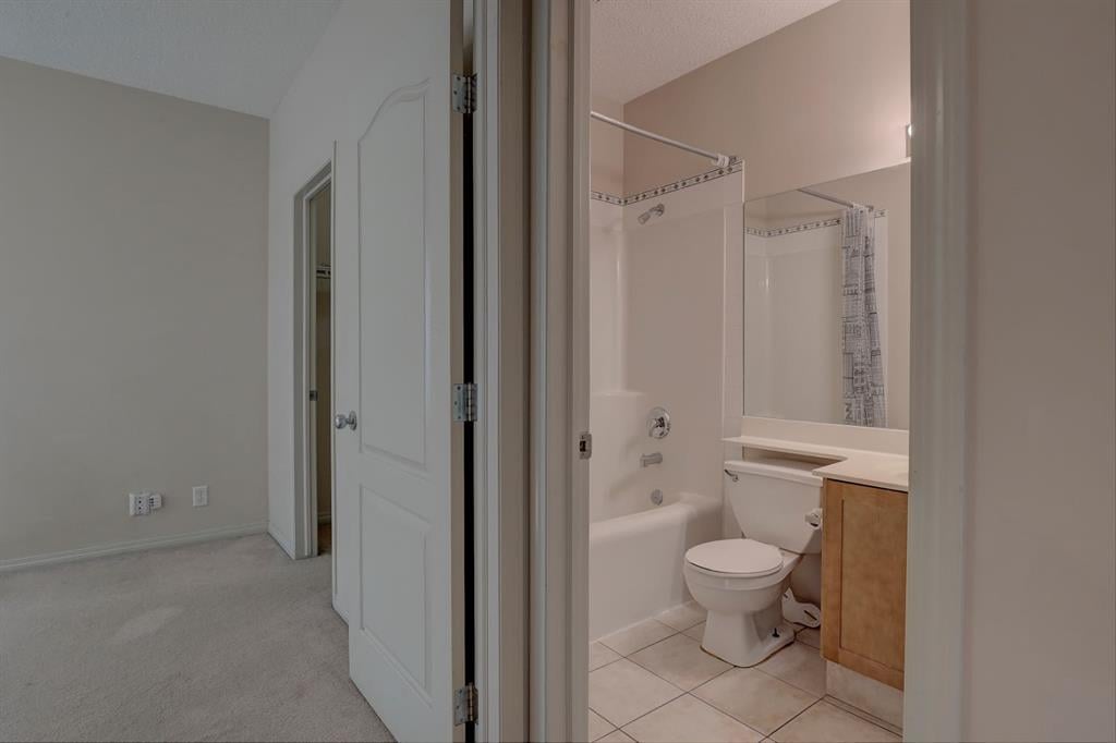 333 Riverfront - Thumbnail 3