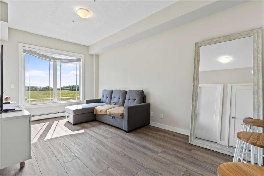 100 Auburn Meadows - Thumbnail 5