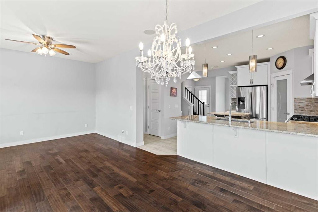 898 Evanston - Thumbnail 7