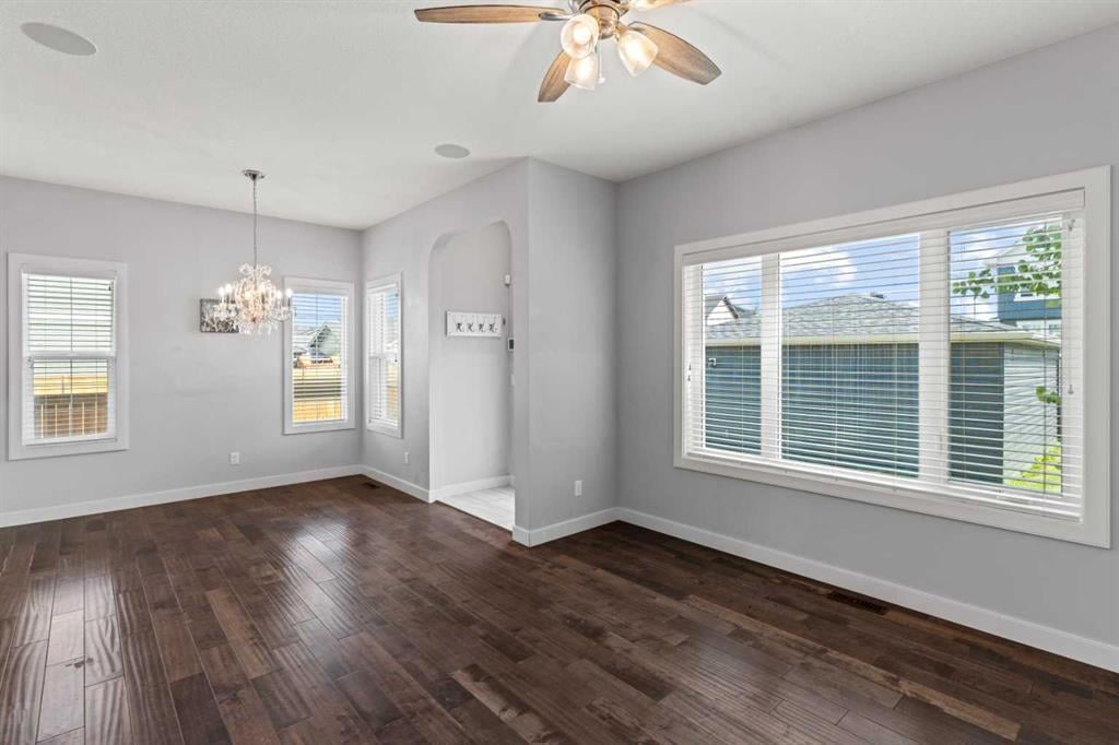898 Evanston - Thumbnail 6
