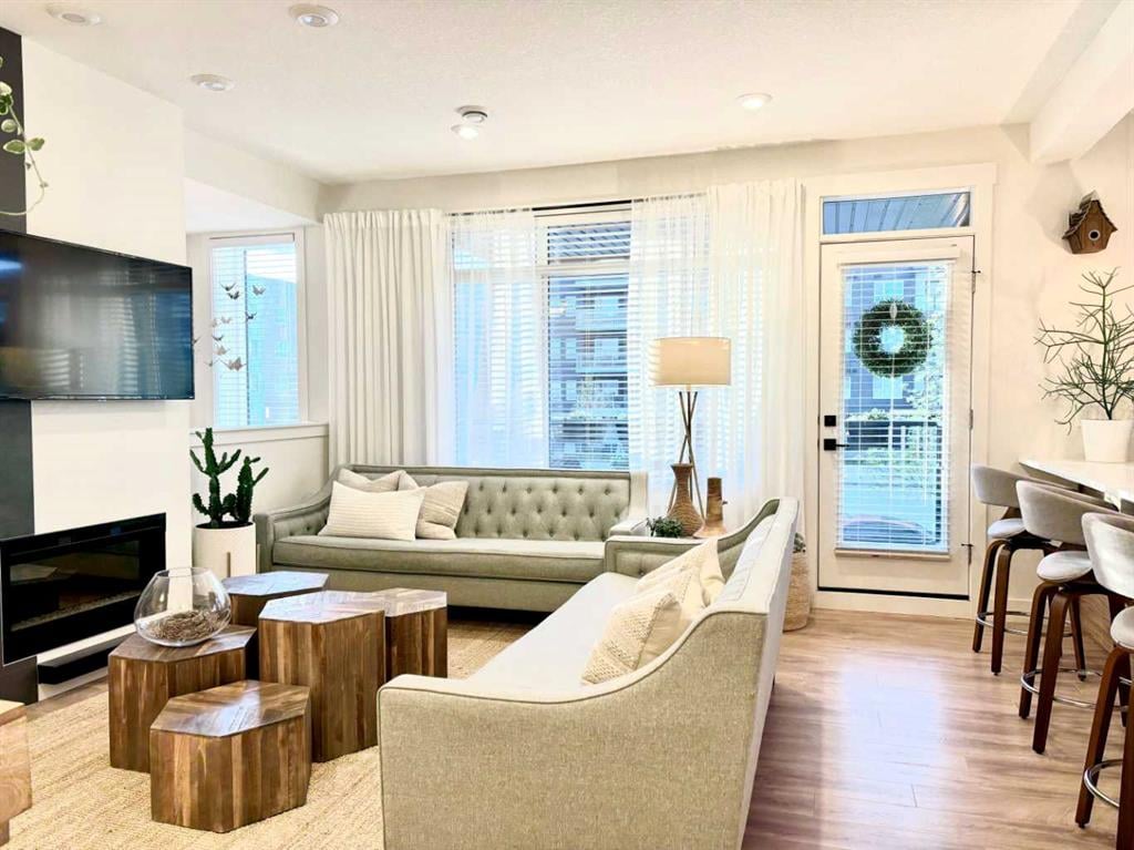 4313 Seton - Thumbnail 8