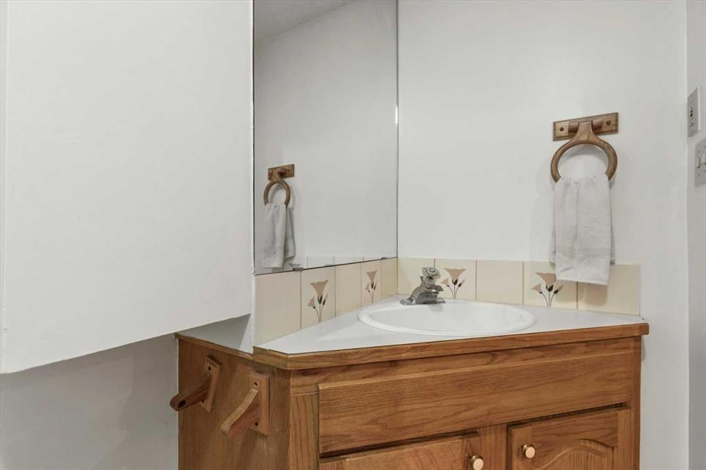 3043 Cedar Ridge - Thumbnail 7