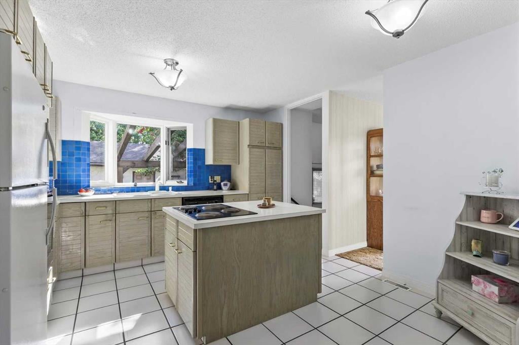 3043 Cedar Ridge - Thumbnail 3