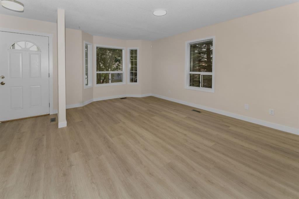 120 martinview - Thumbnail 5